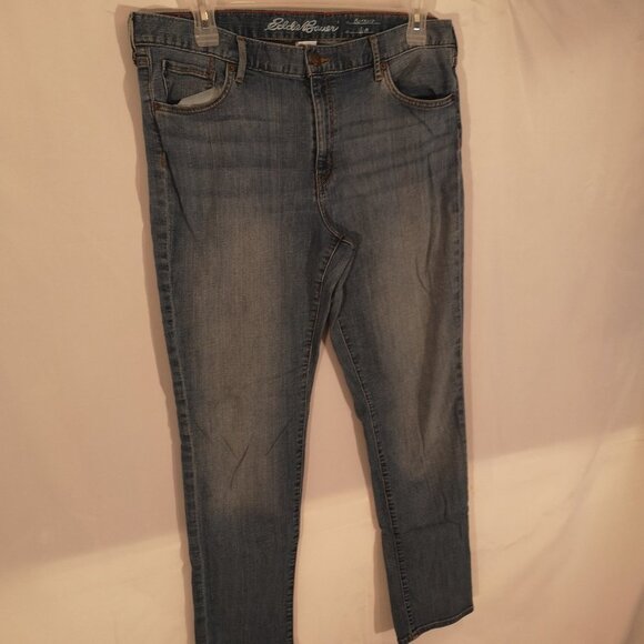 Eddie Bauer Ladies Boyfriend Fit Slim Leg Blue Jeans - Picture 1 of 7